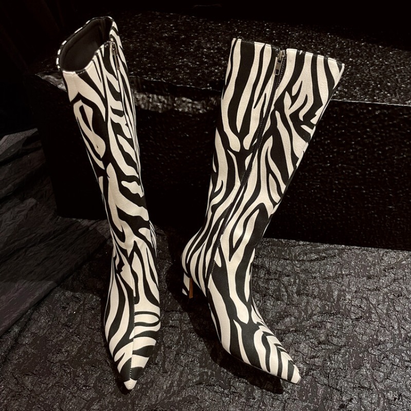 Botas de gamuza con estampado  - Leatherwork Patterns Free reseña y precio